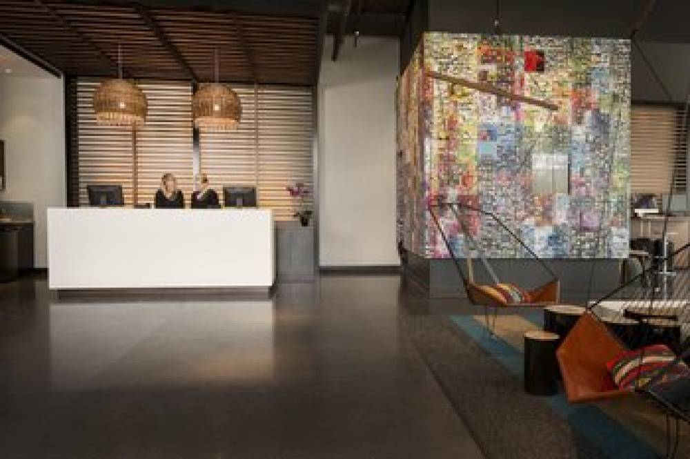 Alt Hotel Montreal 7