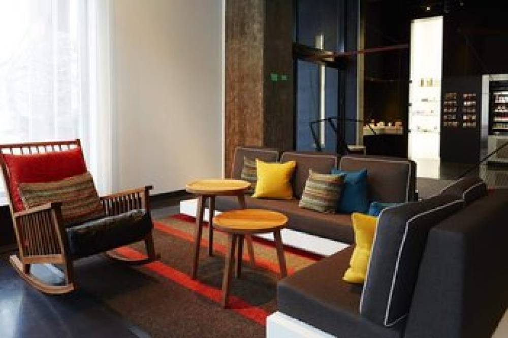 Alt Hotel Montreal 2