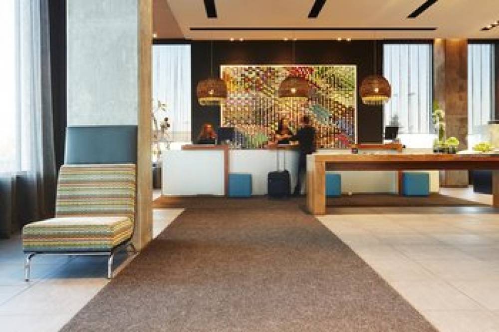 Alt Hotel Quartier DIX30 5