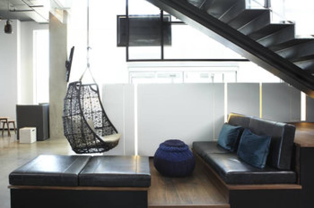 Alt Hotel Toronto Airport 6