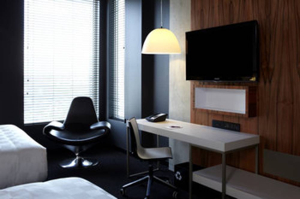 Alt Hotel Toronto Airport 1