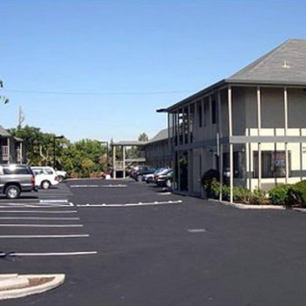 Alura Inn 1