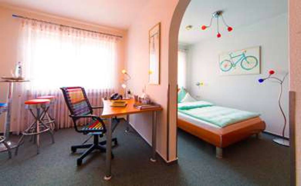 AMBIENT HOTEL AM EUROPAPAKANAL 4