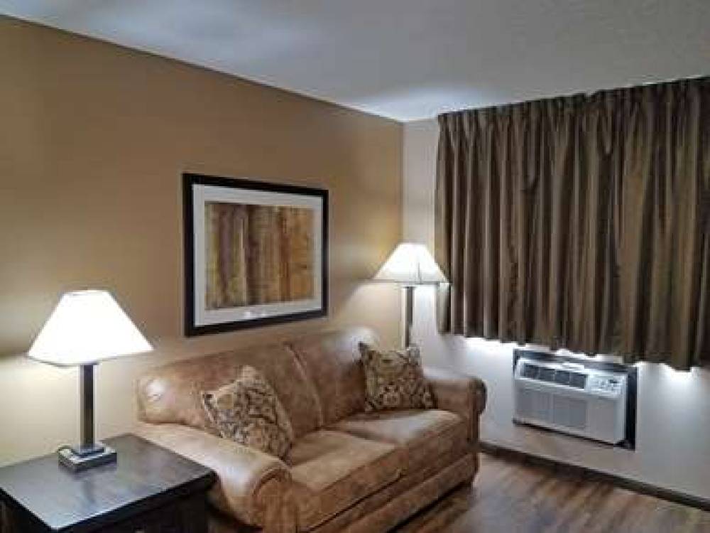 Americas Best Value Inn And Suites Bismarck 10