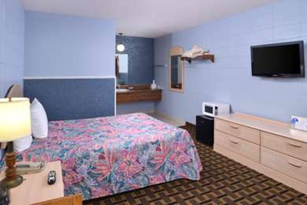 Americas Best Value Inn And Suites Branson Near The Strip 8