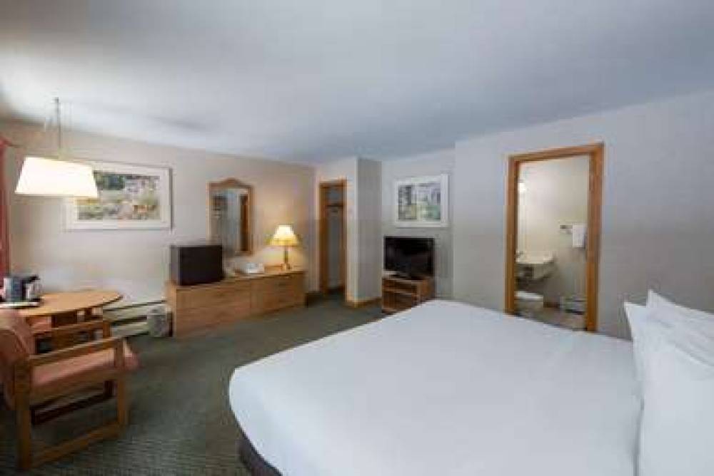 Americas Best Value Inn And Suites Lake George 9