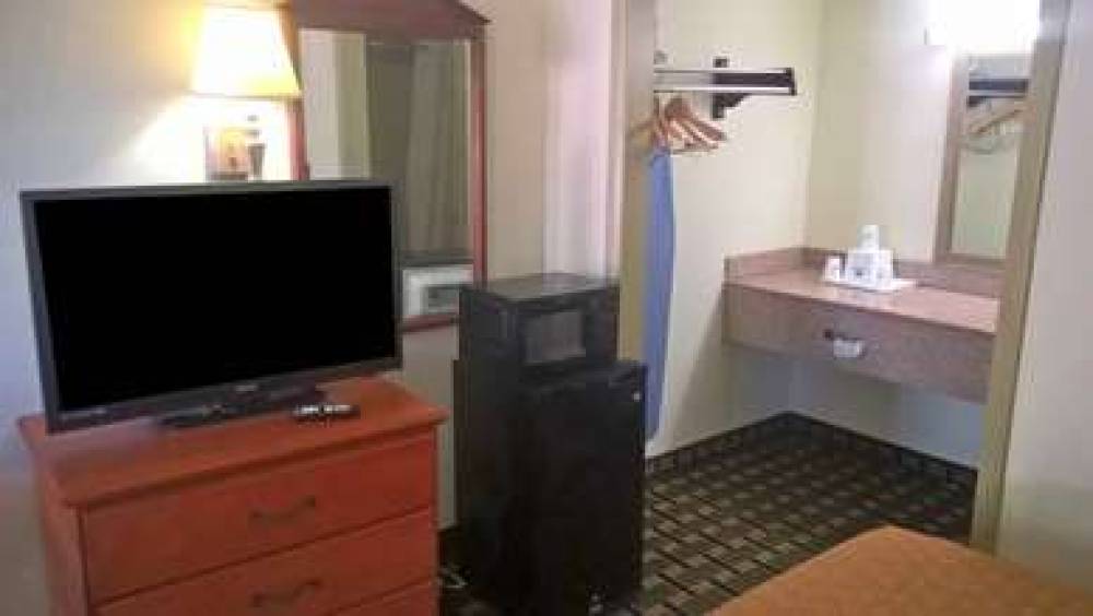 Americas Best Value Inn Anderson 9
