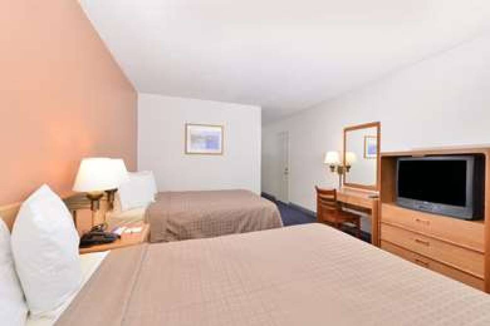 Americas Best Value Inn Austinburg 8