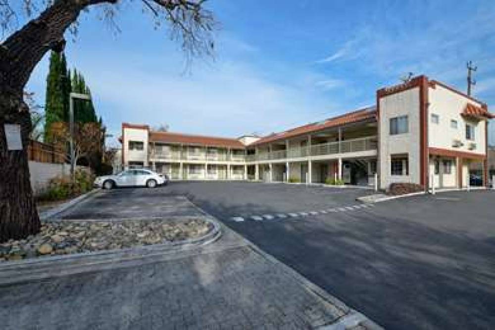Americas Best Value Inn 3