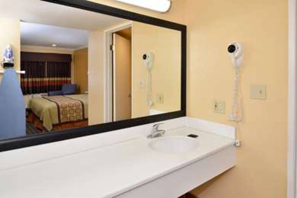 Americas Best Value Inn 8