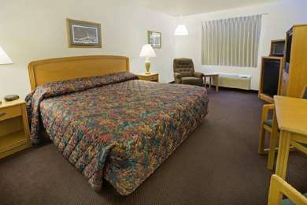 Americas Best Value Inn Grand Forks 8