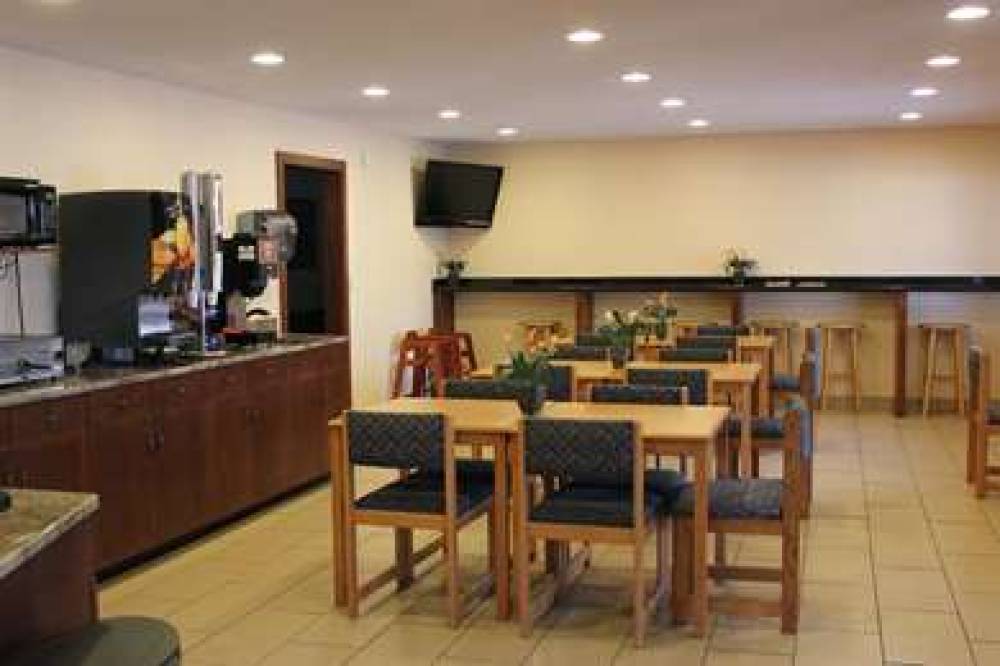 Americas Best Value Inn Grand Forks 4