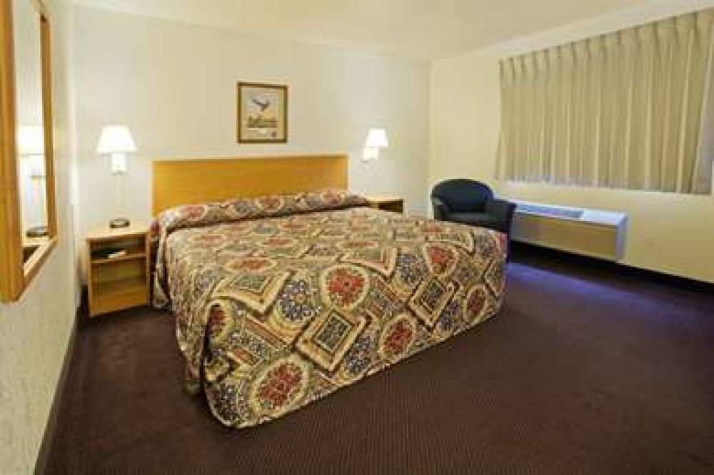 Americas Best Value Inn Grand Forks 6