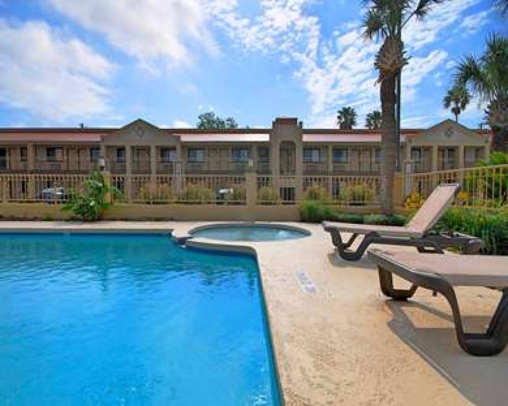 Americas Best Value Inn Kingsville 10