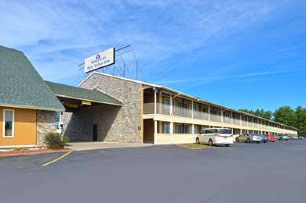 Americas Best Value Inn Plattsburgh 10