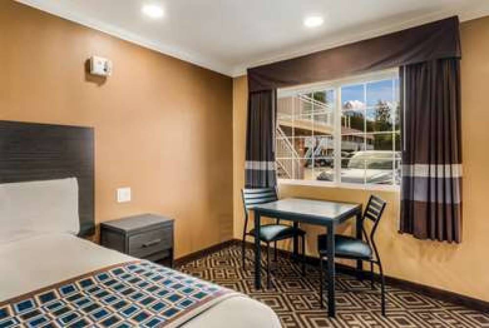 Americas Best Value Inn Ukiah 9