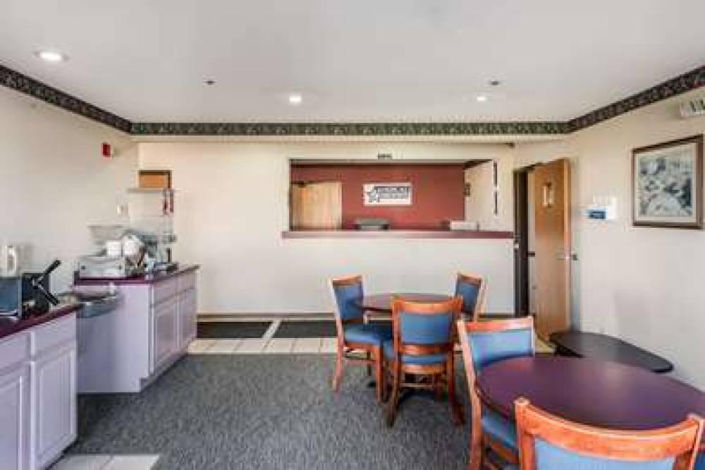Americas Best Value Inn Wenona 5