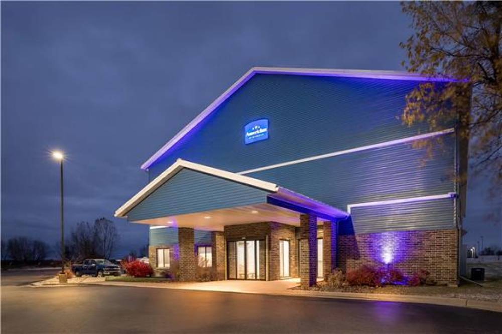 AMERICINN BY WYNDHAM COLUMBUS WISCO 2