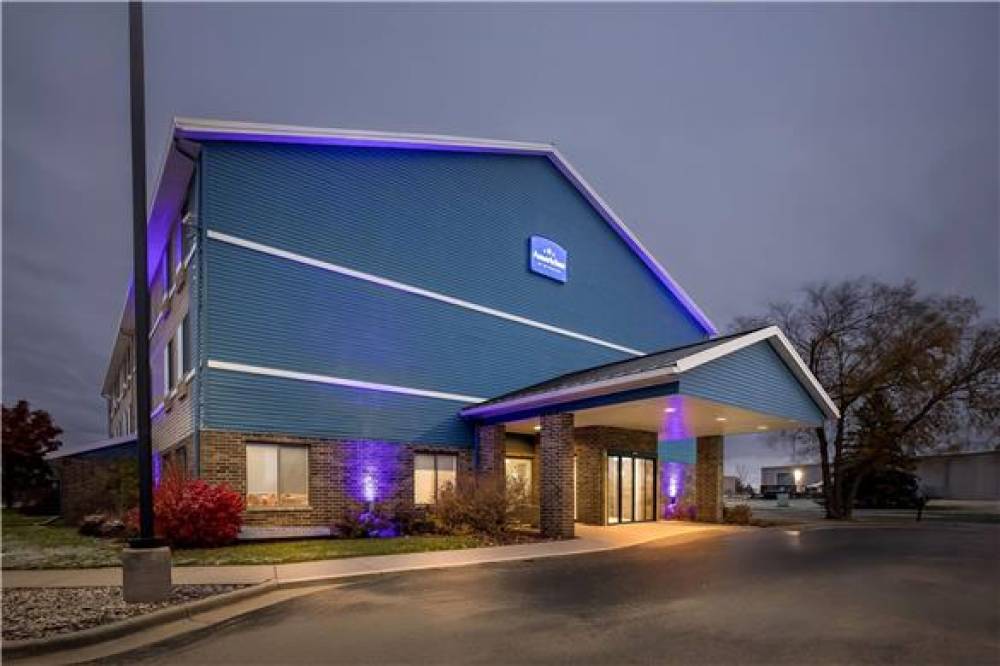 Americinn By Wyndham Columbus Wisco