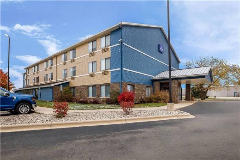AMERICINN BY WYNDHAM COLUMBUS WISCO 3