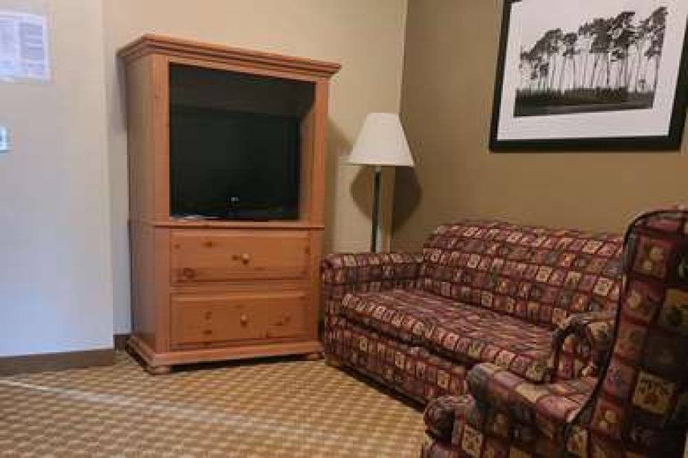 AMERICINN BY WYNDHAM GALESBURG 6