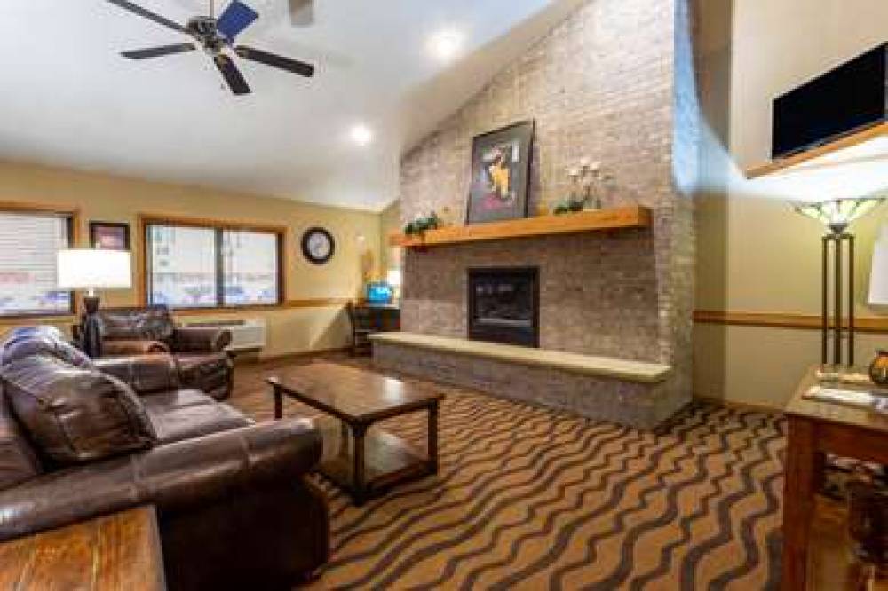 AmericInn By Wyndham Hartford WI 3
