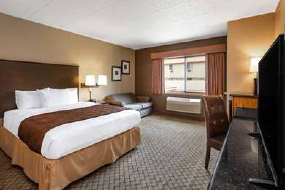 AmericInn By Wyndham Hartford WI 10