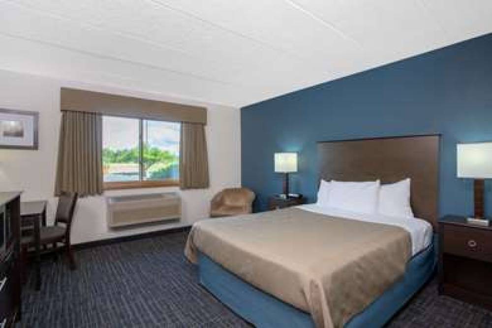 AmericInn By Wyndham Hayward 7