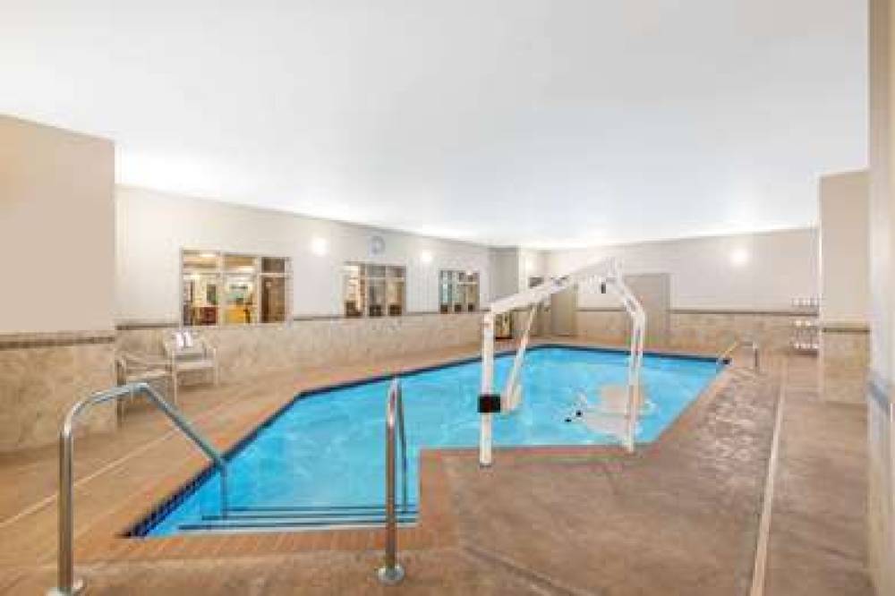 AMERICINN BY WYNDHAM HUMBOLDT 10