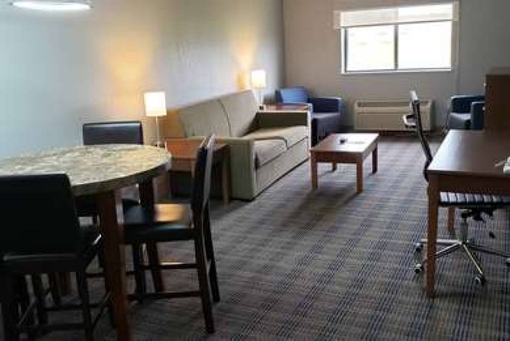 AMERICINN BY WYNDHAM MAUSTON 3