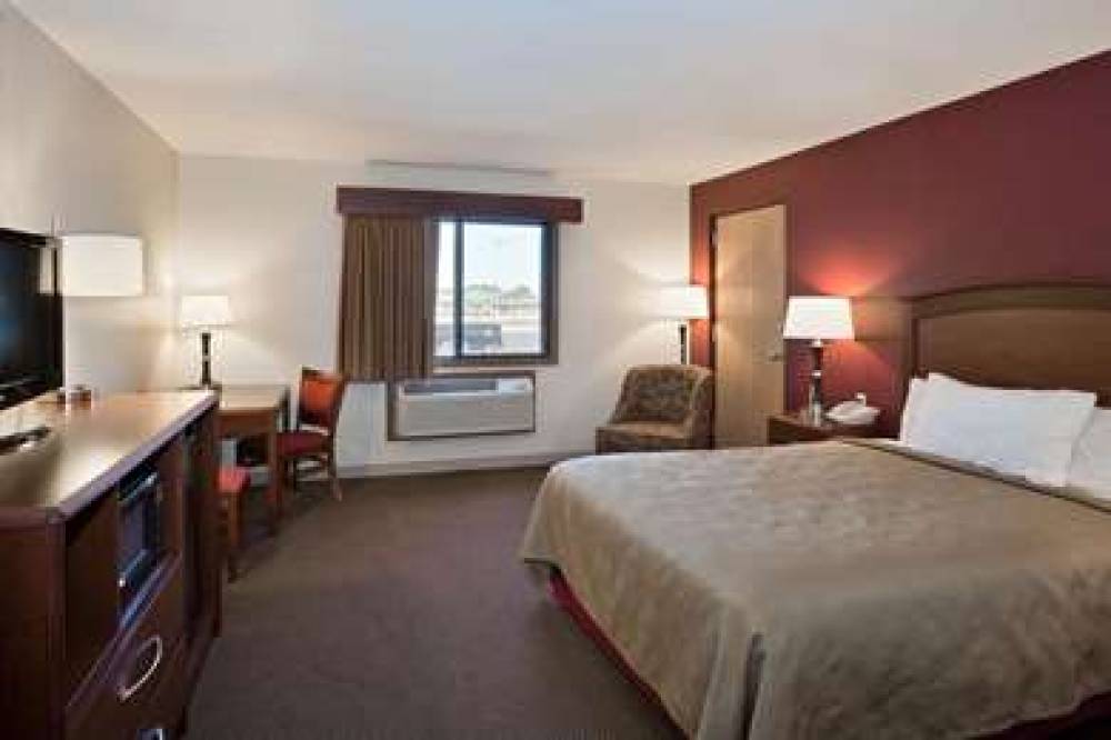 AMERICINN BY WYNDHAM, MITCHELL 6