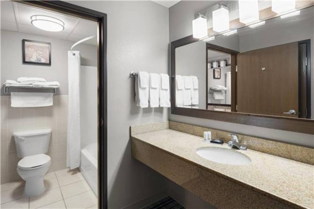 AMERICINN BY WYNDHAM MUSCATINE 10