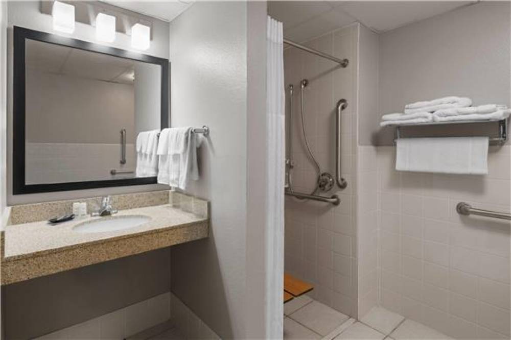 AMERICINN BY WYNDHAM MUSCATINE 7