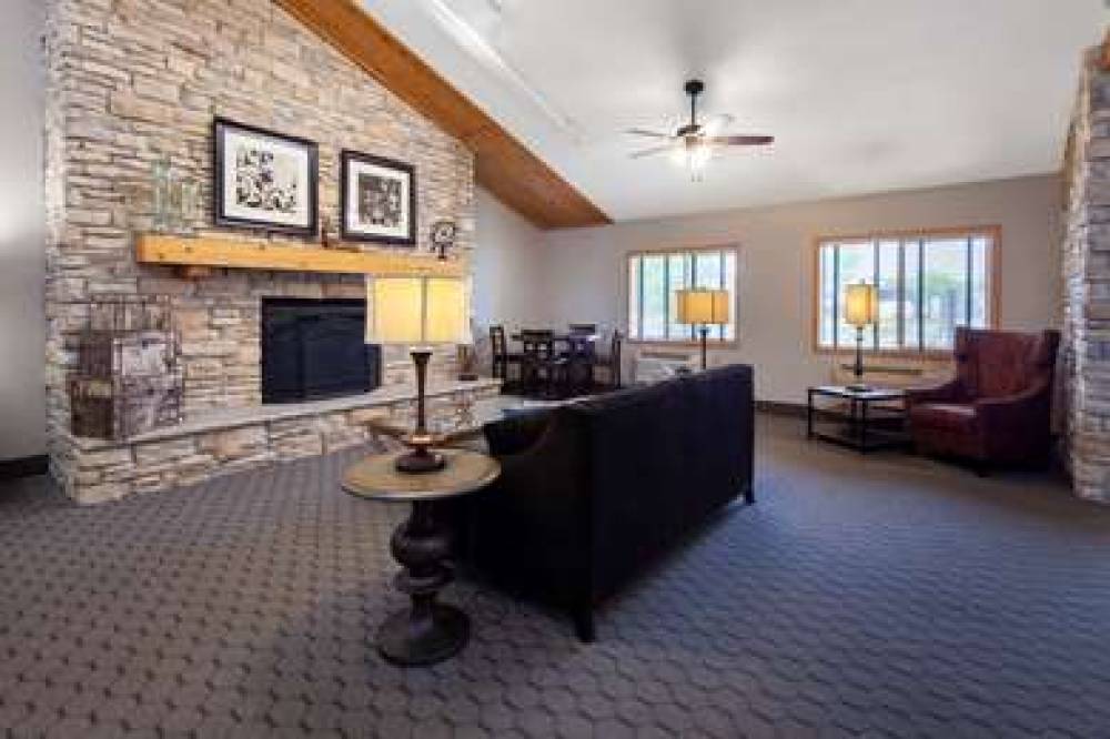 AmericInn By Wyndham Northfield 8