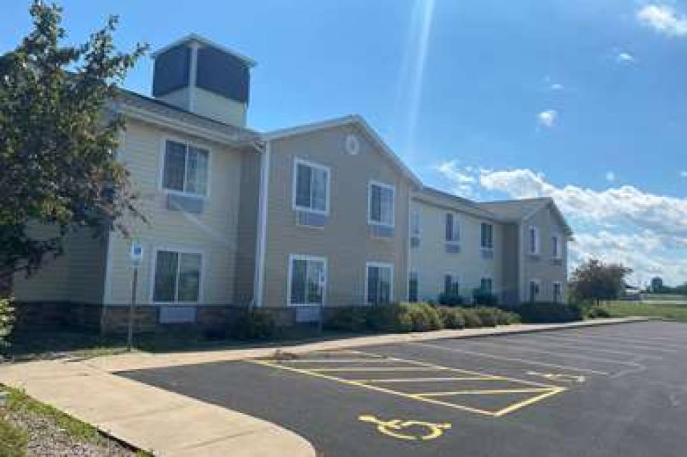 Americinn By Wyndham Oshkosh