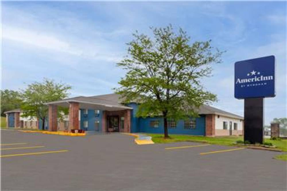 AMERICINN BY WYNDHAM REEDSBURG 3