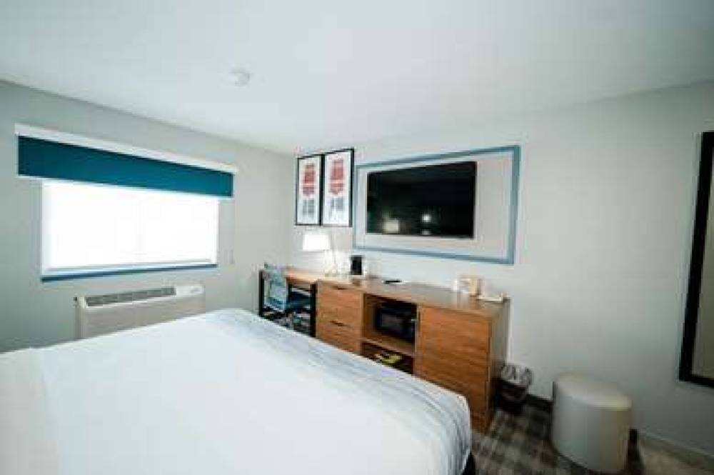 AMERICINN BY WYNDHAM TOMAHAWK 8