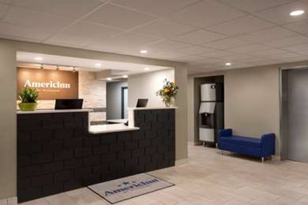 AMERICINN DODGEVILLE 5