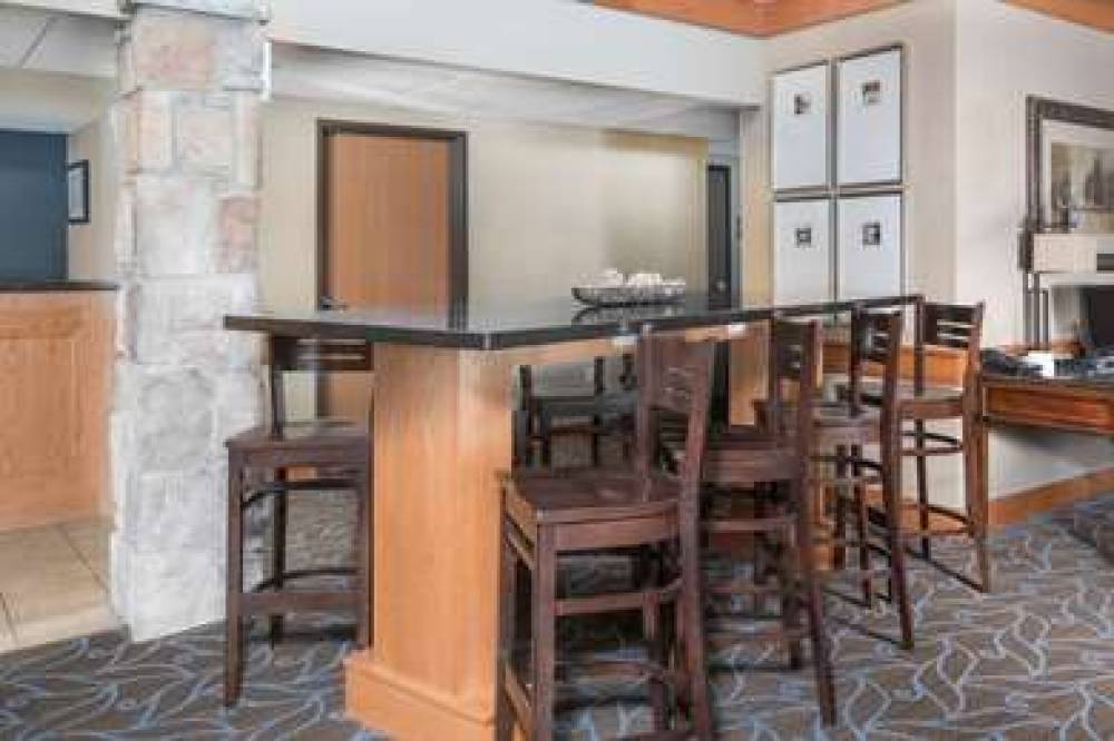 AmericInn Fort Dodge 7