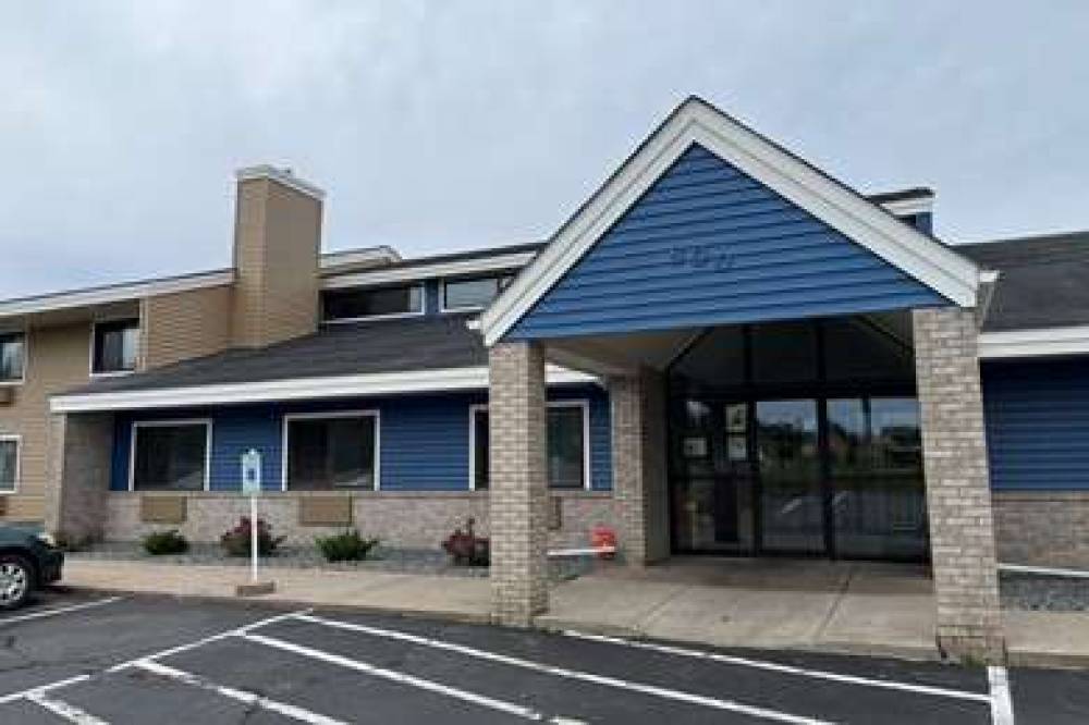 Americinn Ladysmith