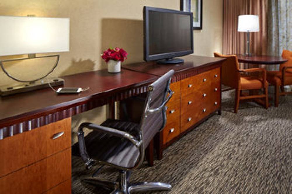 ANAHEIM PORTOFINO INN   SUITES 6