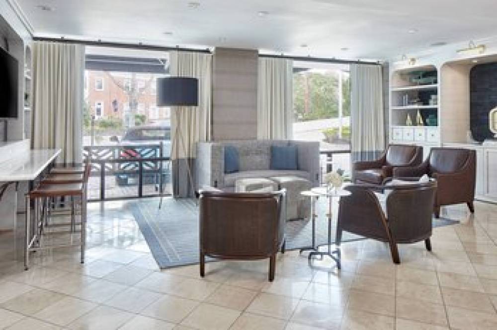 Annapolis Waterfront Hotel Autograph Collection 5