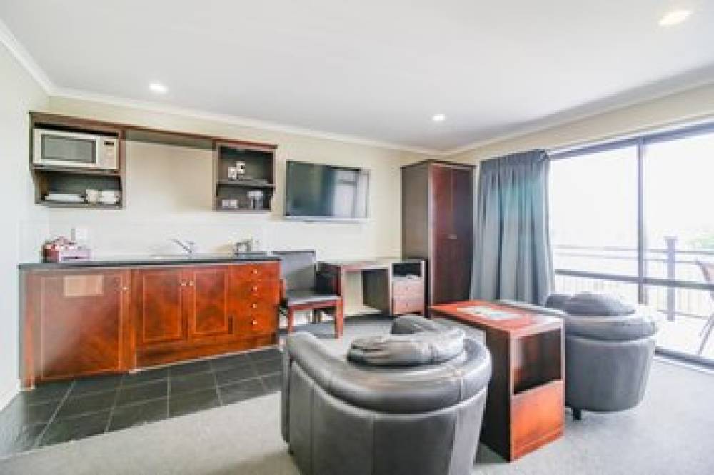 AOTEA MOTOR LODGE 4