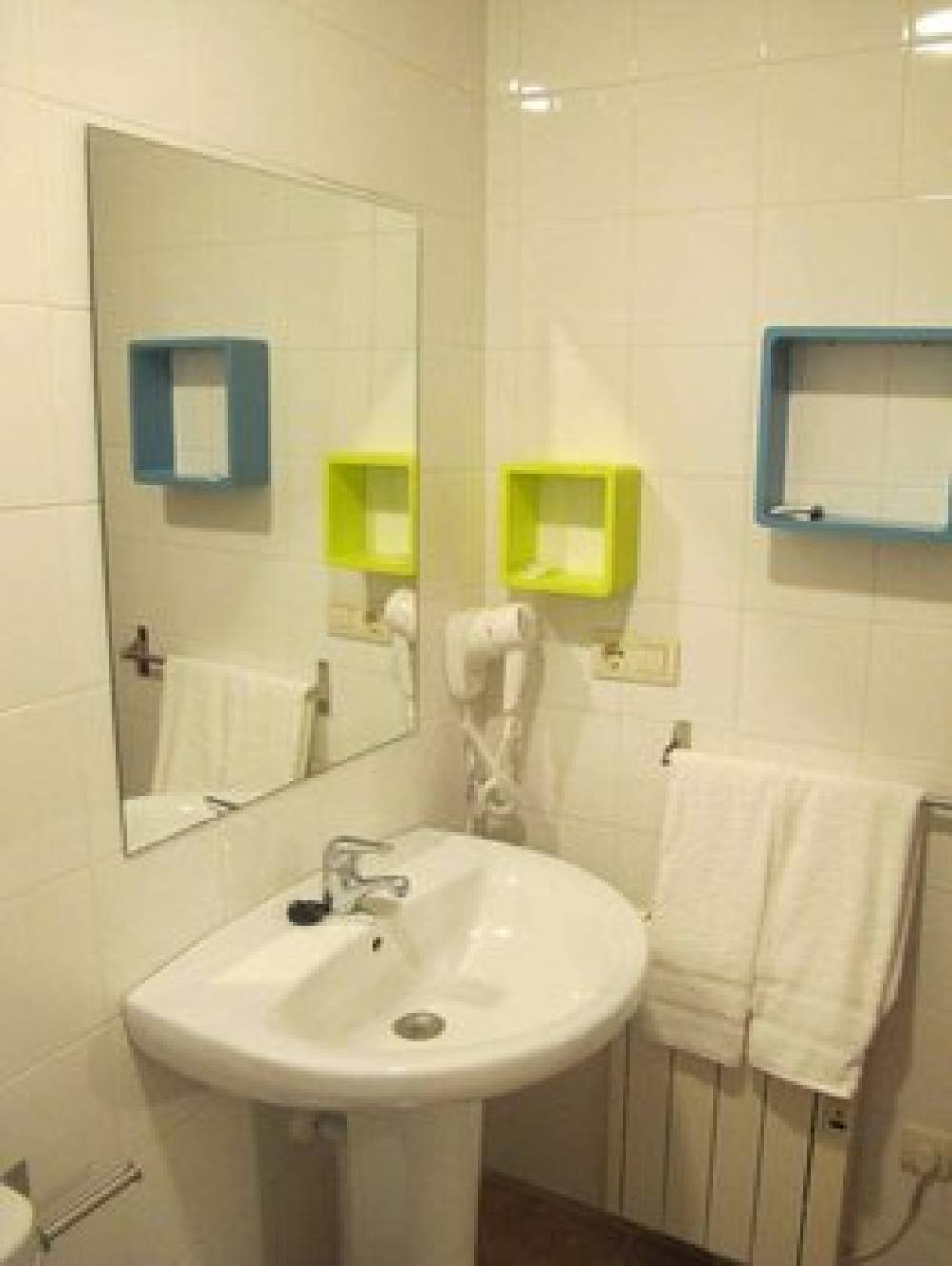 APARTAMENTOS TURISTICOS CANCELAS 3
