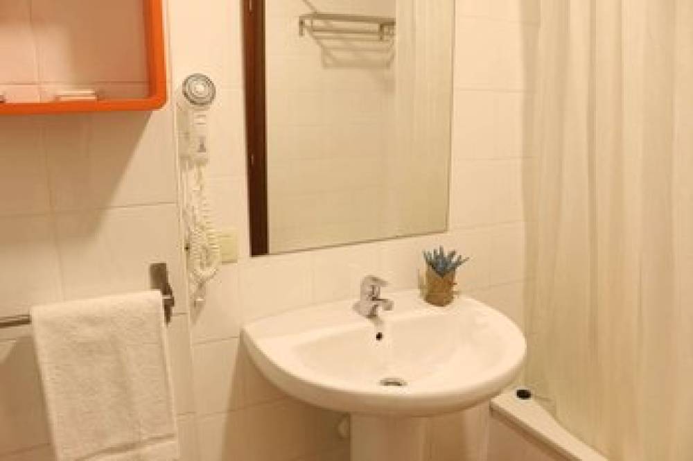 APARTAMENTOS TURISTICOS CANCELAS 4