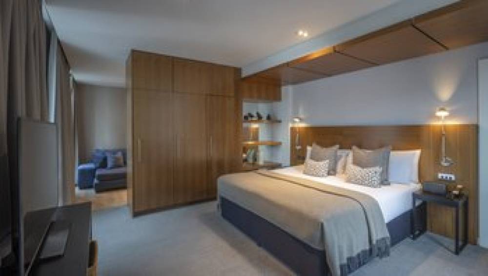 Apex London Wall Hotel 8
