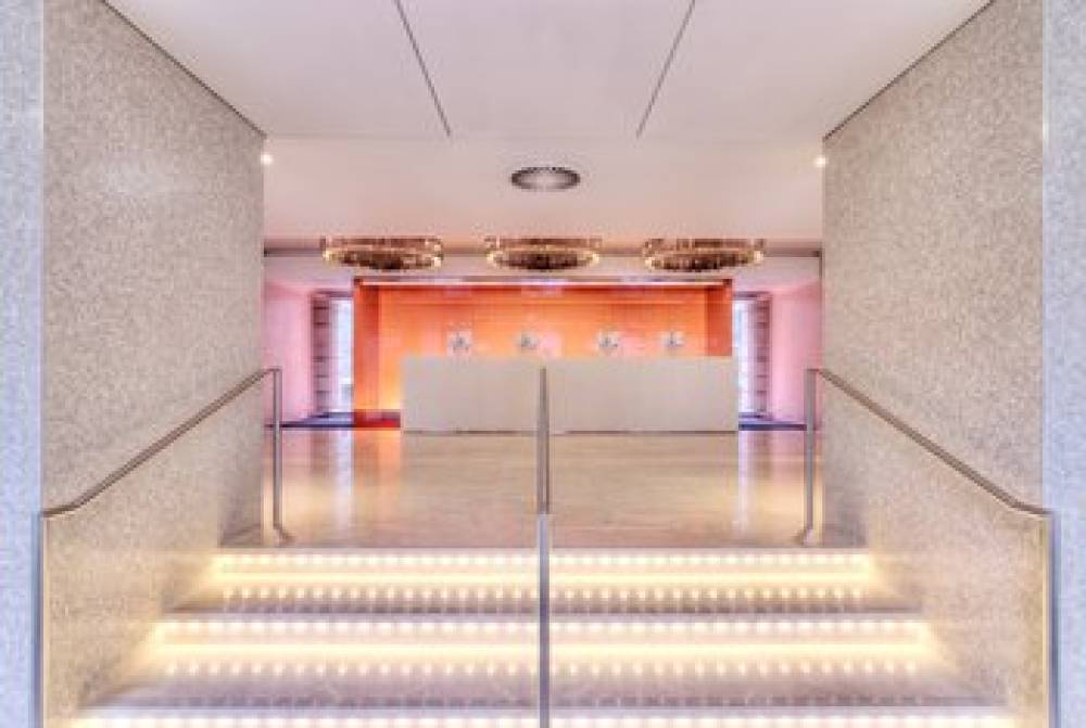 Apex Temple Court Hotel 10