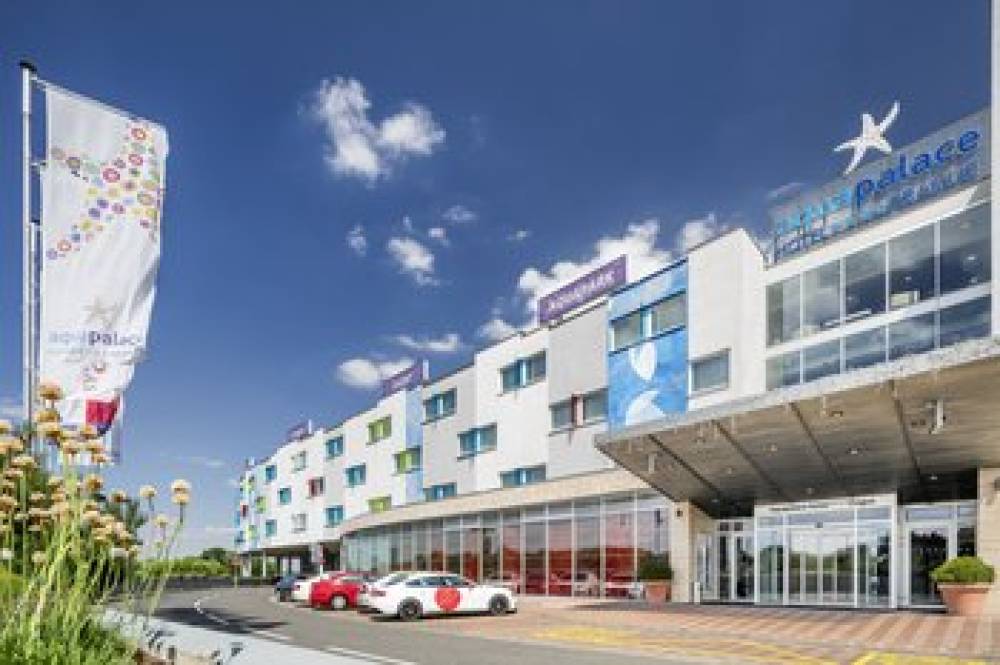 Aquapalace Hotel