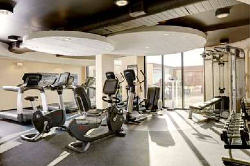 ARCHER HOTEL FALLS CHURCH 9