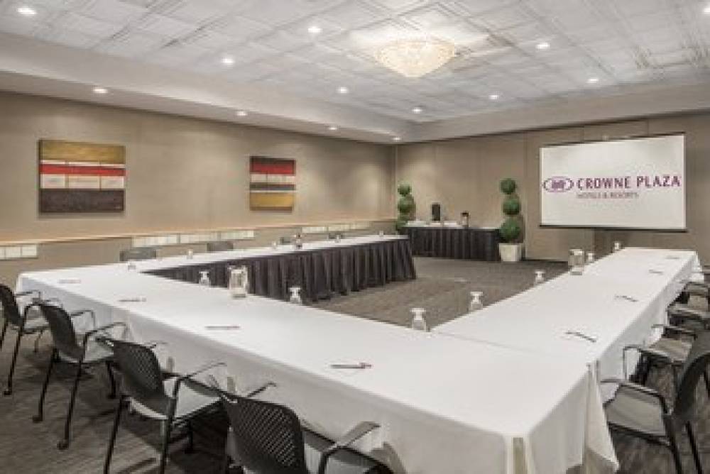 ARMON PLAZA MONTREAL ARPT BY IHG 10